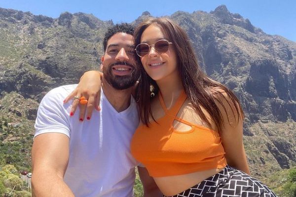 Picture of Eliza Butterworth and her boyfriend James Anton.